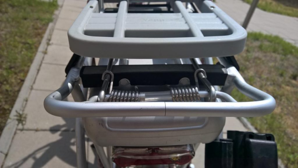 Fotelik rowerowy Yepp Maxi EasyFit - test fotelika rowerowego montowanego na bagażniku (12)